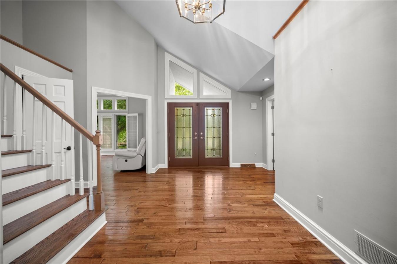 McCandless, Pennsylvania, 15044, United States, 4 Bedrooms Bedrooms, ,3 BathroomsBathrooms,Residential,For Sale,1880255