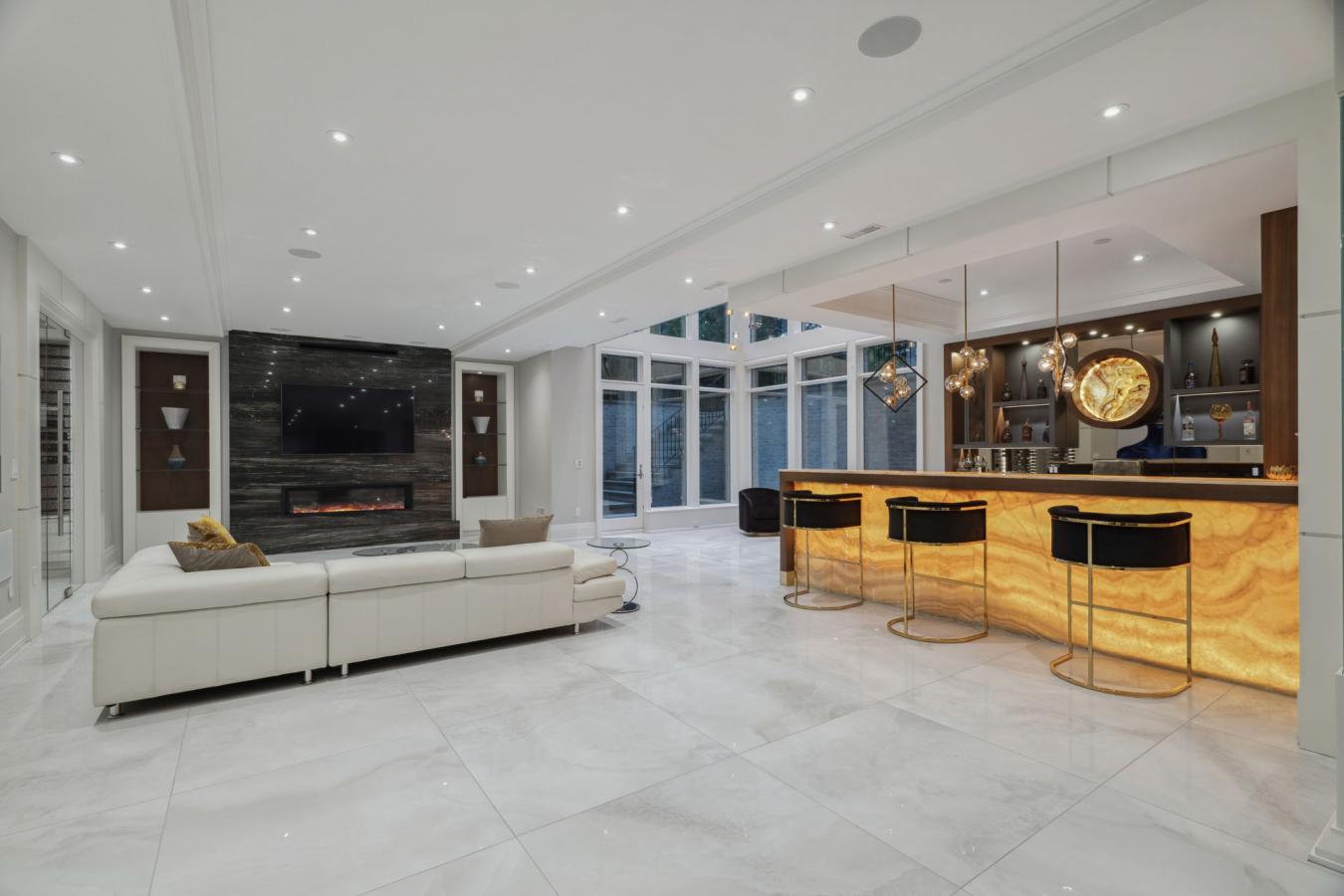 Toronto, ON, M2L 2A8, Canada, ,4 BathroomsBathrooms,Residential,For Sale,1876772