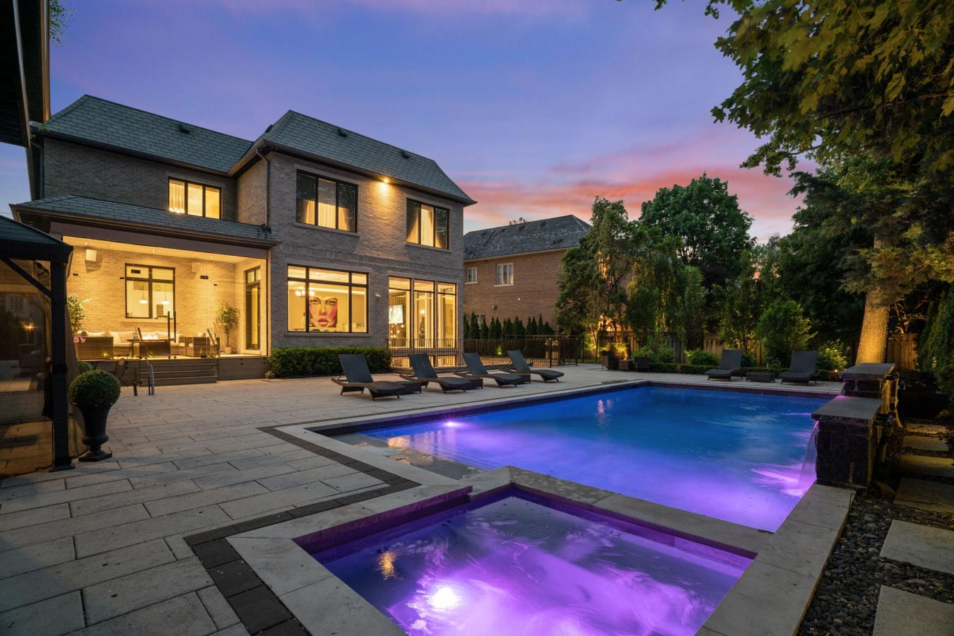 Toronto, ON, M2L 2A8, Canada, ,4 BathroomsBathrooms,Residential,For Sale,1876772