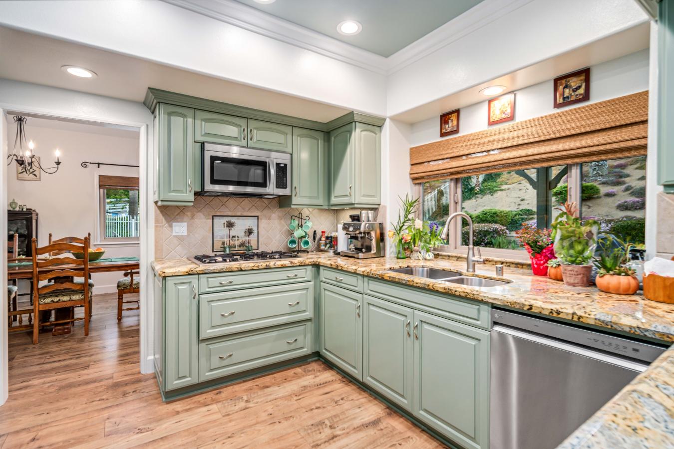 Acton, California, 93510, United States, 4 Bedrooms Bedrooms, ,3 BathroomsBathrooms,Residential,For Sale,1880252