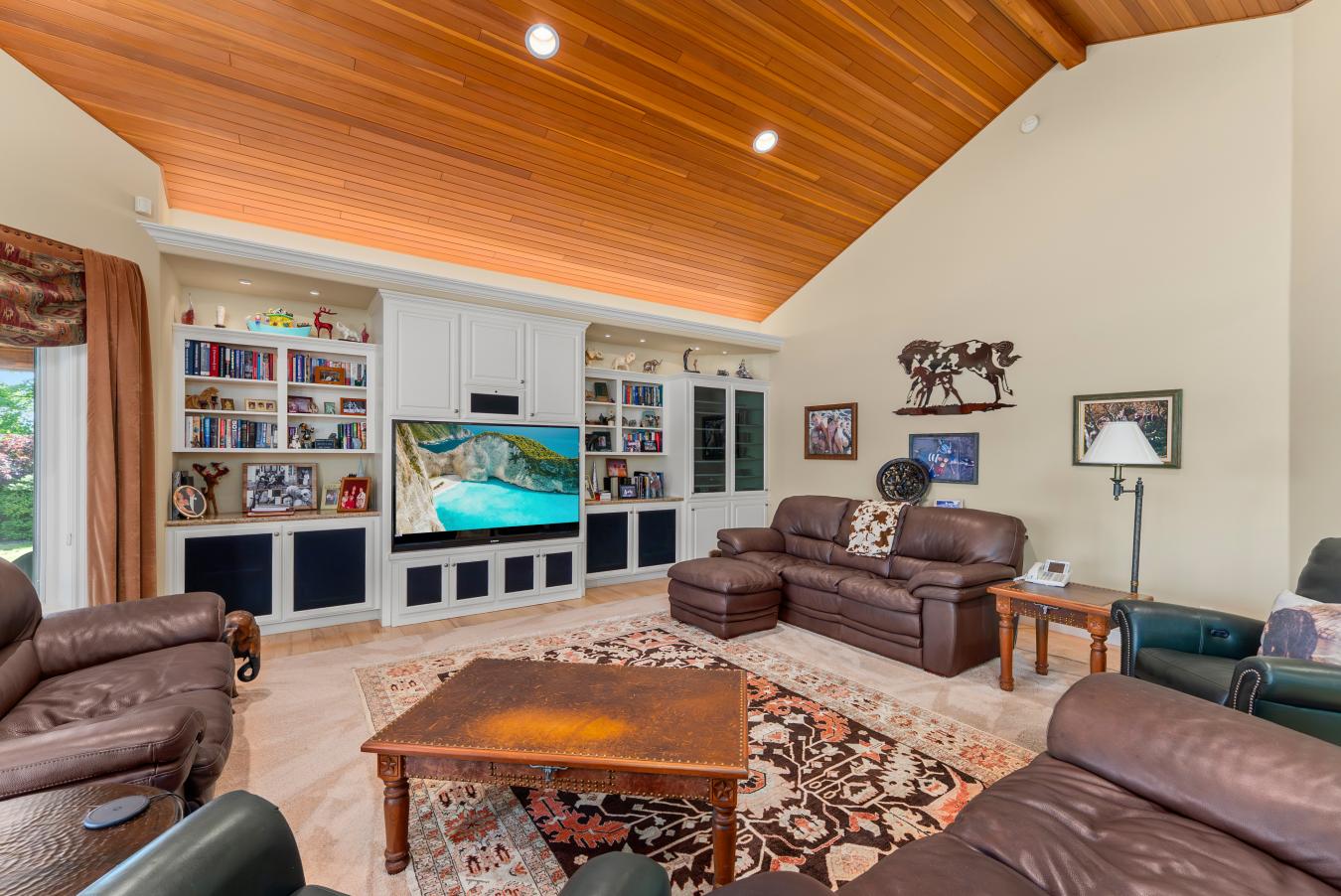 Roseburg, Douglas, 97471, United States, 3 Bedrooms Bedrooms, ,3 BathroomsBathrooms,Residential,For Sale,1877663