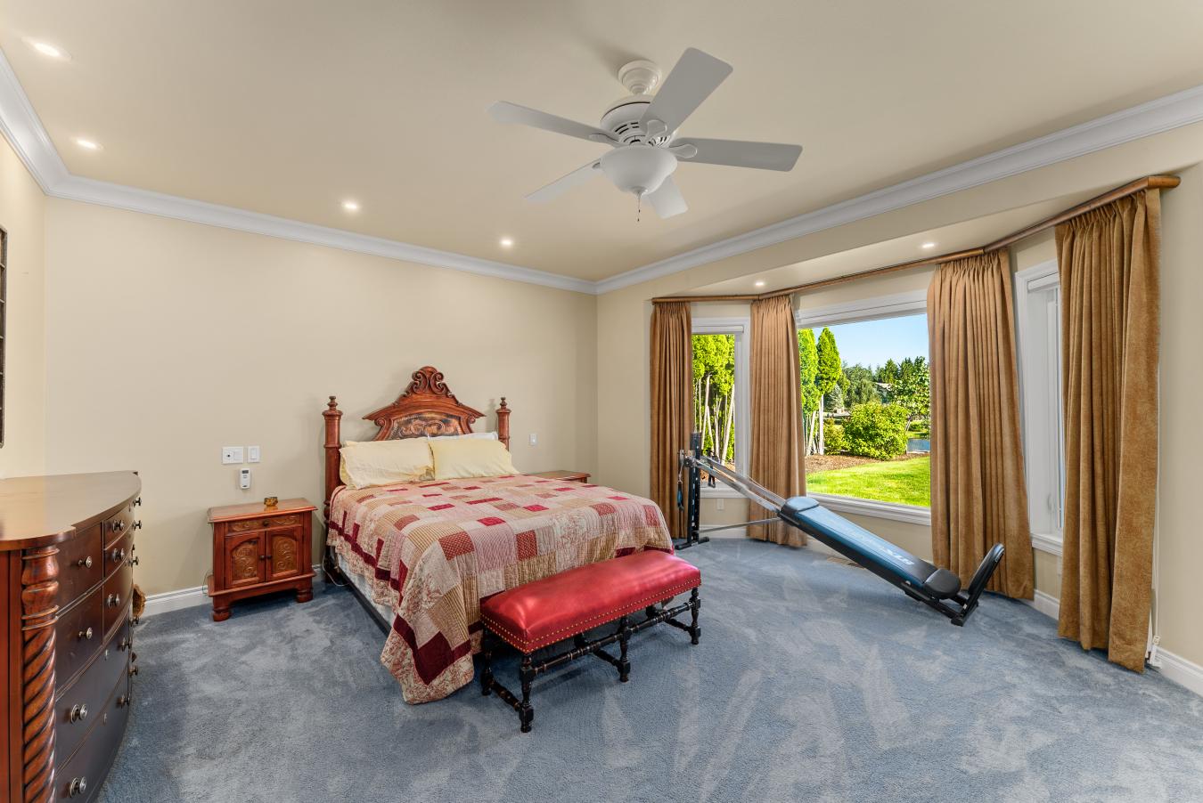 Roseburg, Douglas, 97471, United States, 3 Bedrooms Bedrooms, ,3 BathroomsBathrooms,Residential,For Sale,1877663