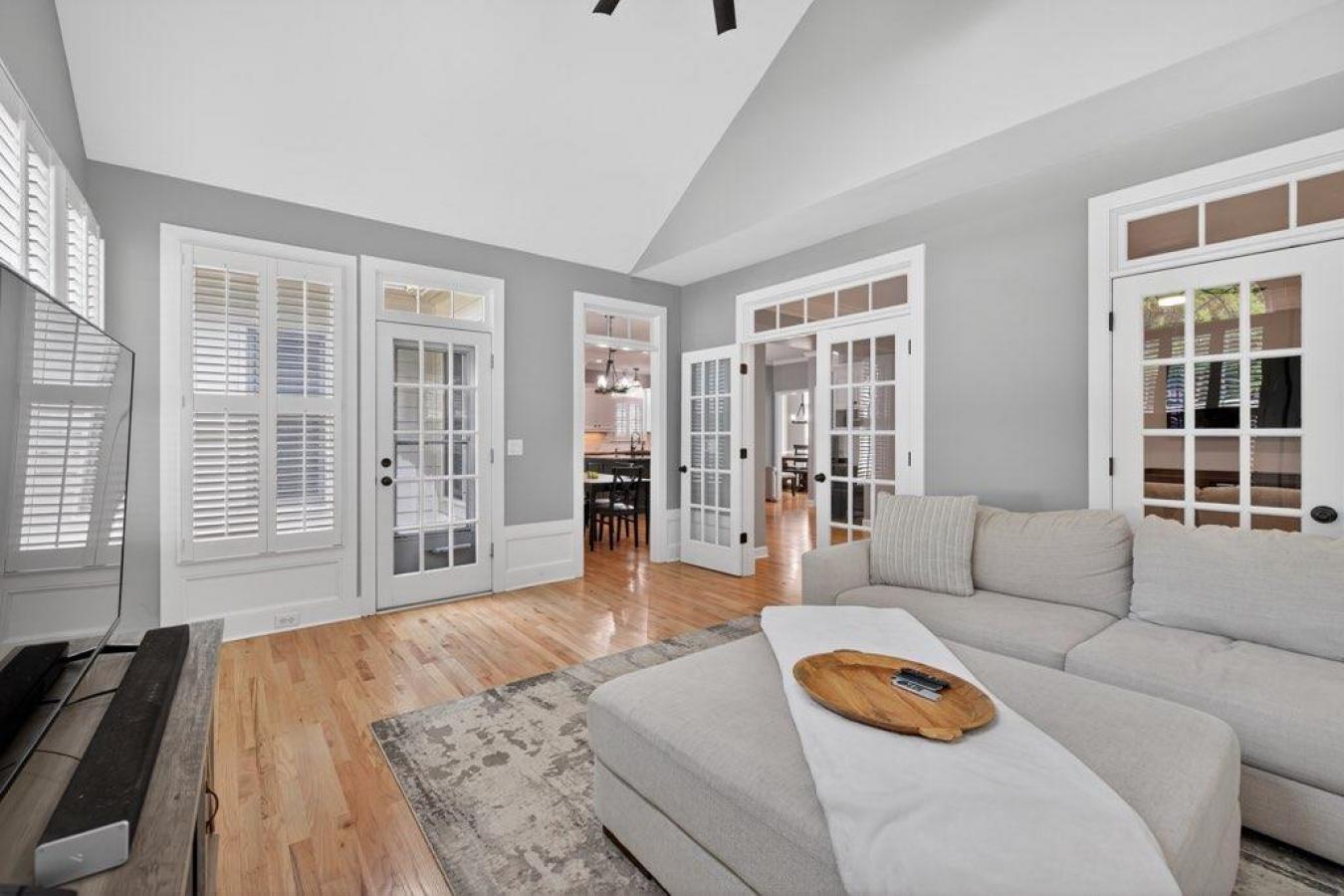 Snellville, Georgia, 30078, United States, 4 Bedrooms Bedrooms, ,3 BathroomsBathrooms,Residential,For Sale,1880247