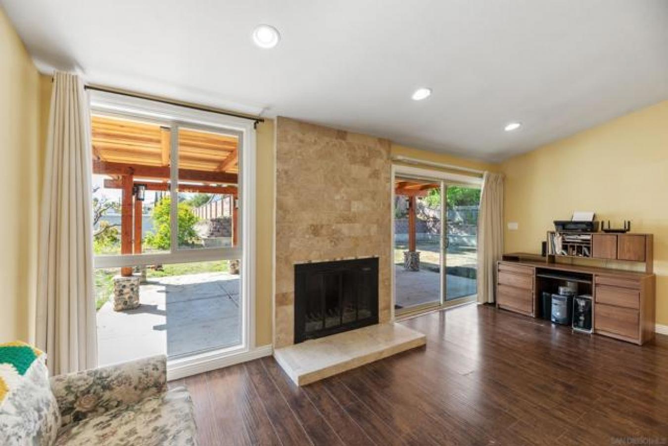 San Diego, California, 92123, United States, 4 Bedrooms Bedrooms, ,2 BathroomsBathrooms,Residential,For Sale,1880245