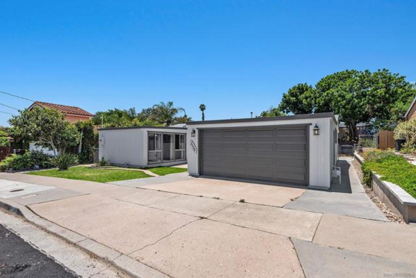 San Diego, California, 92123, United States, 4 Bedrooms Bedrooms, ,2 BathroomsBathrooms,Residential,For Sale,1880245