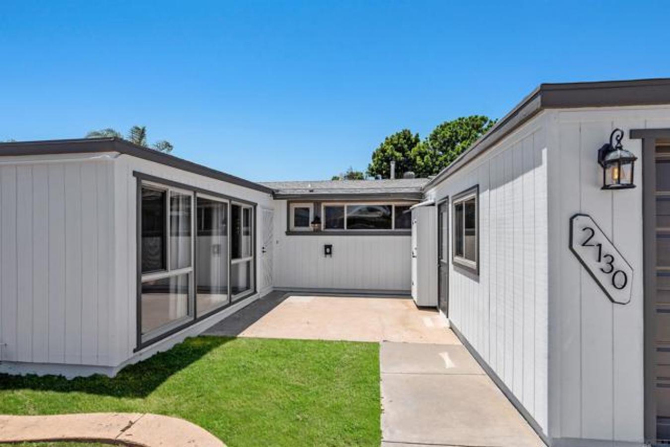 San Diego, California, 92123, United States, 4 Bedrooms Bedrooms, ,2 BathroomsBathrooms,Residential,For Sale,1880245