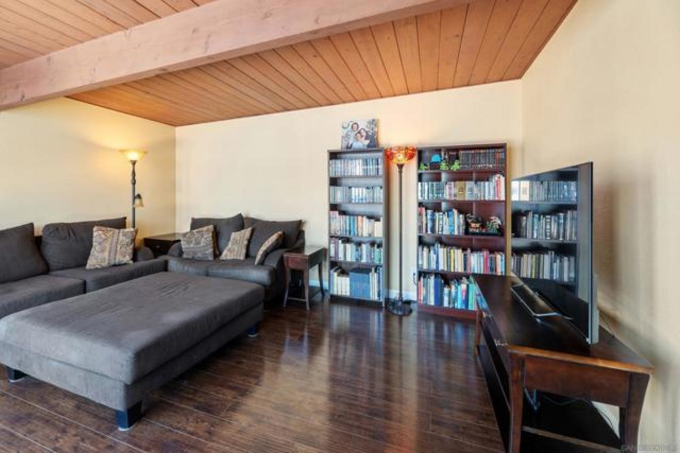 San Diego, California, 92123, United States, 4 Bedrooms Bedrooms, ,2 BathroomsBathrooms,Residential,For Sale,1880245