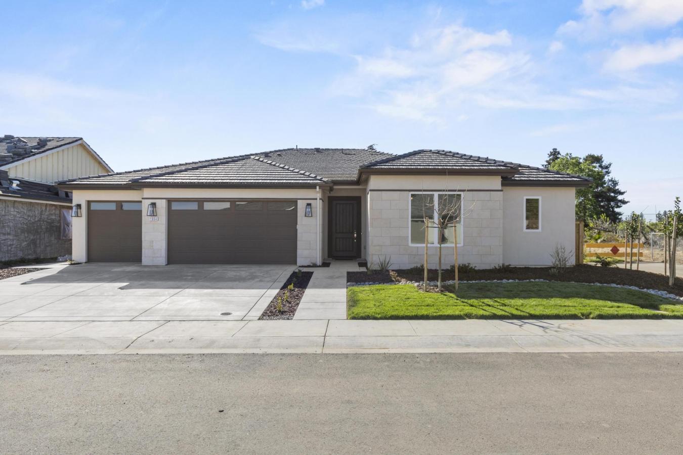 Yuba City, Sutter, 95993, United States, 4 Bedrooms Bedrooms, ,3 BathroomsBathrooms,Residential,For Sale,1880330
