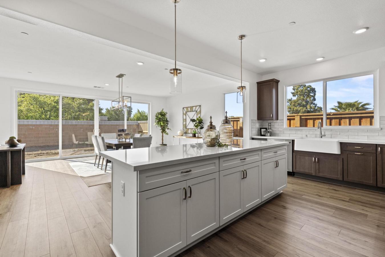 Yuba City, Sutter, 95993, United States, 4 Bedrooms Bedrooms, ,3 BathroomsBathrooms,Residential,For Sale,1880330