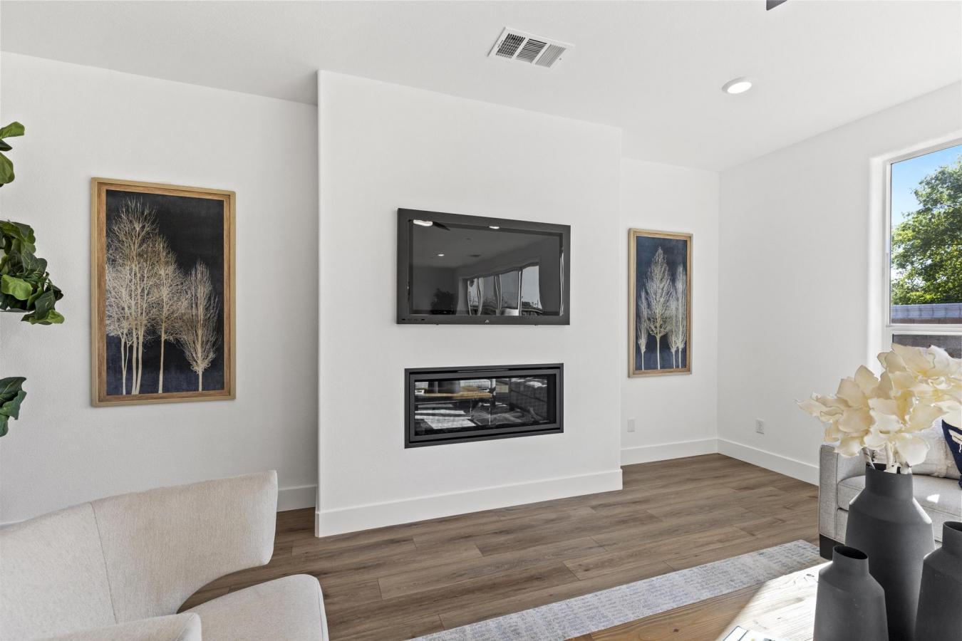 Yuba City, Sutter, 95993, United States, 4 Bedrooms Bedrooms, ,3 BathroomsBathrooms,Residential,For Sale,1880330