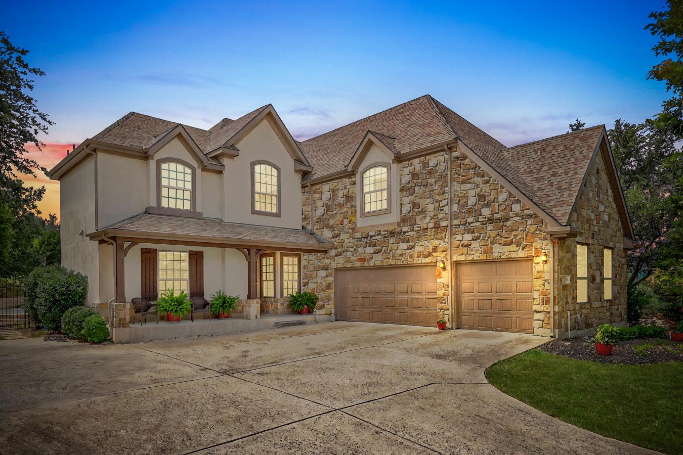 Austin, Texas, 78738, United States, 4 Bedrooms Bedrooms, ,3 BathroomsBathrooms,Residential,For Sale,1877662