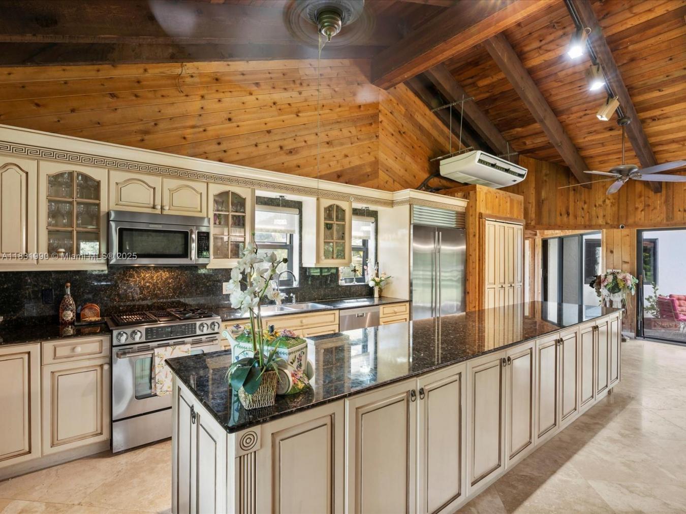 Miami, Dade County, 33177, United States, 4 Bedrooms Bedrooms, ,2 BathroomsBathrooms,Residential,For Sale,1883771