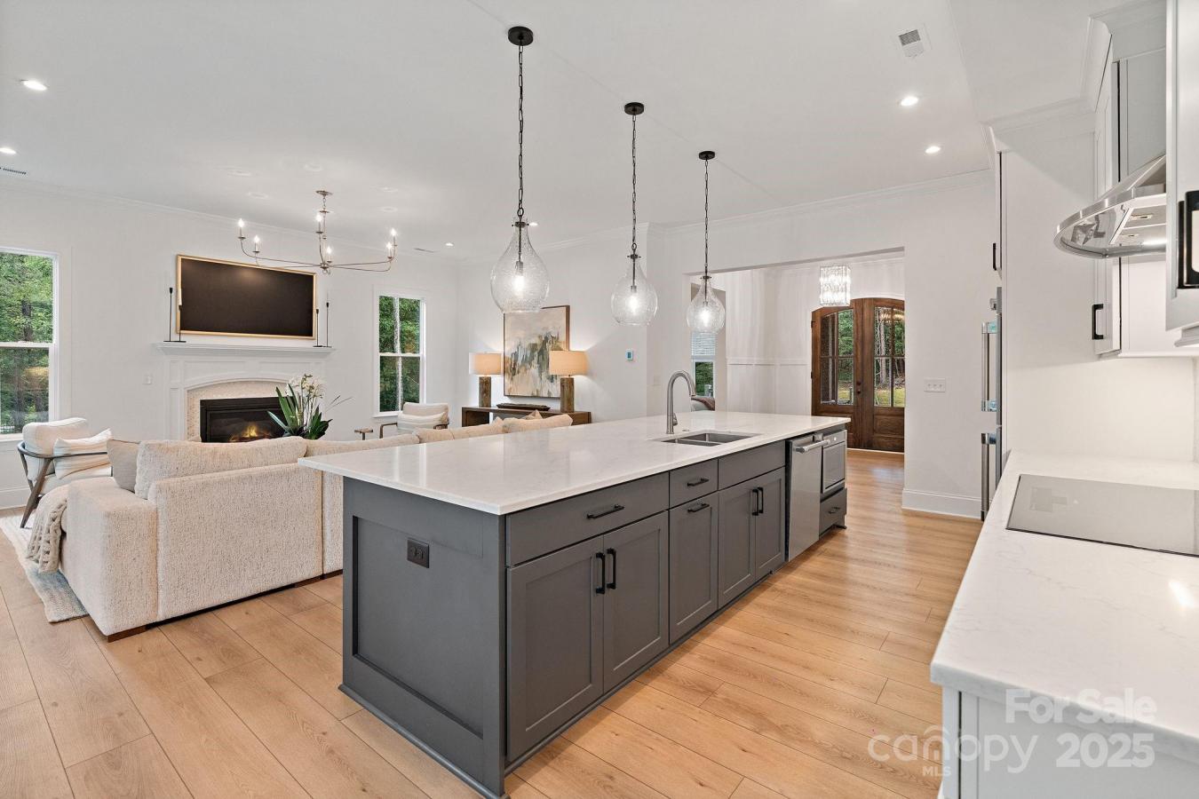 Catawba, North Carolina, 28609, United States, 4 Bedrooms Bedrooms, ,4 BathroomsBathrooms,Residential,For Sale,1883769