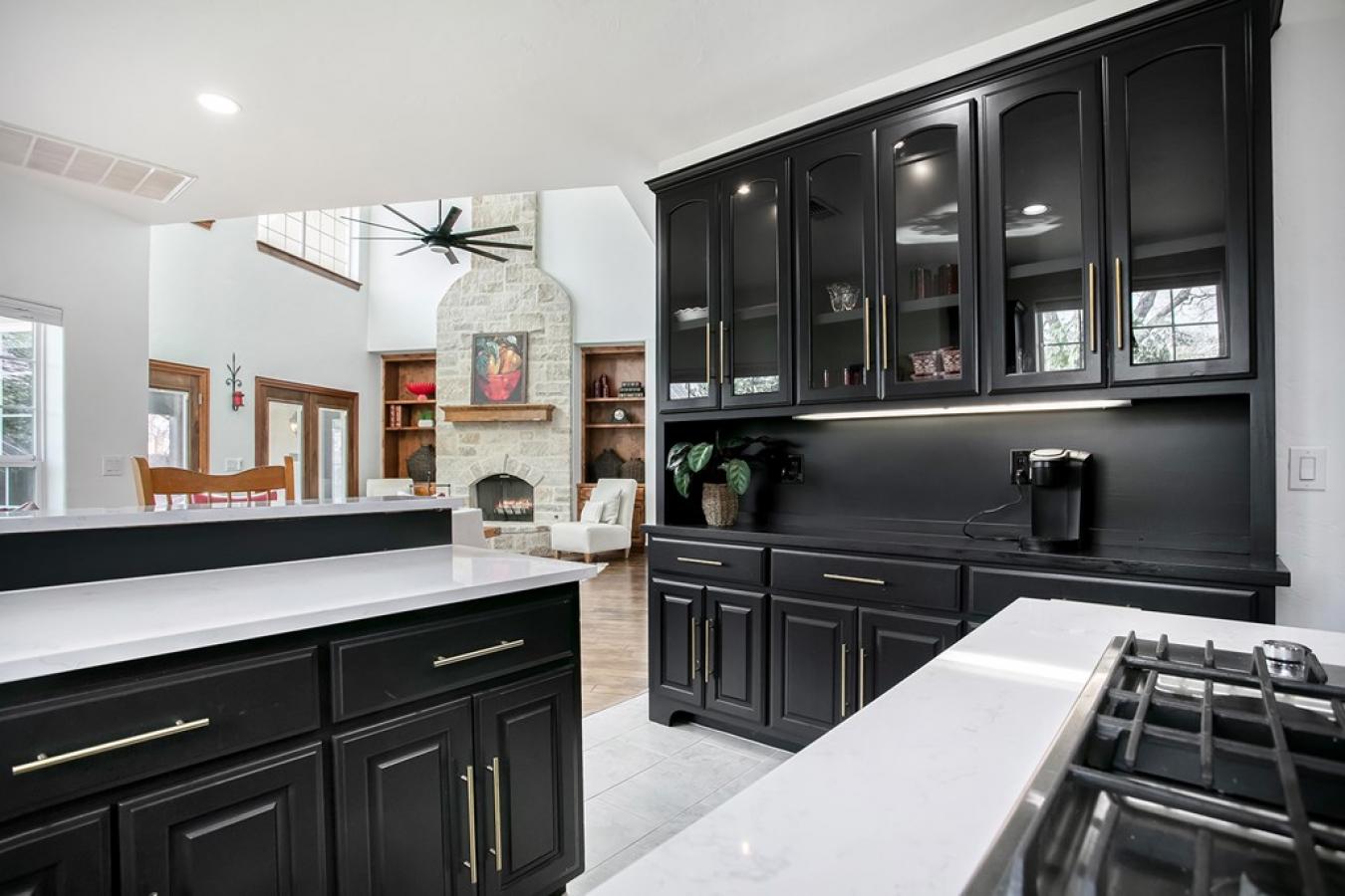 Fredericksburg, Texas, 78624, United States, 5 Bedrooms Bedrooms, ,4 BathroomsBathrooms,Residential,For Sale,1883767