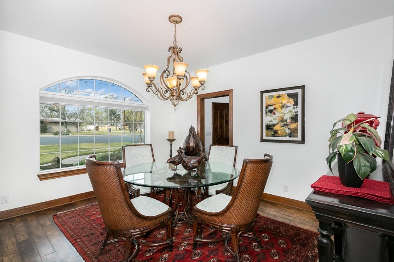 Fredericksburg, Texas, 78624, United States, 5 Bedrooms Bedrooms, ,4 BathroomsBathrooms,Residential,For Sale,1883767