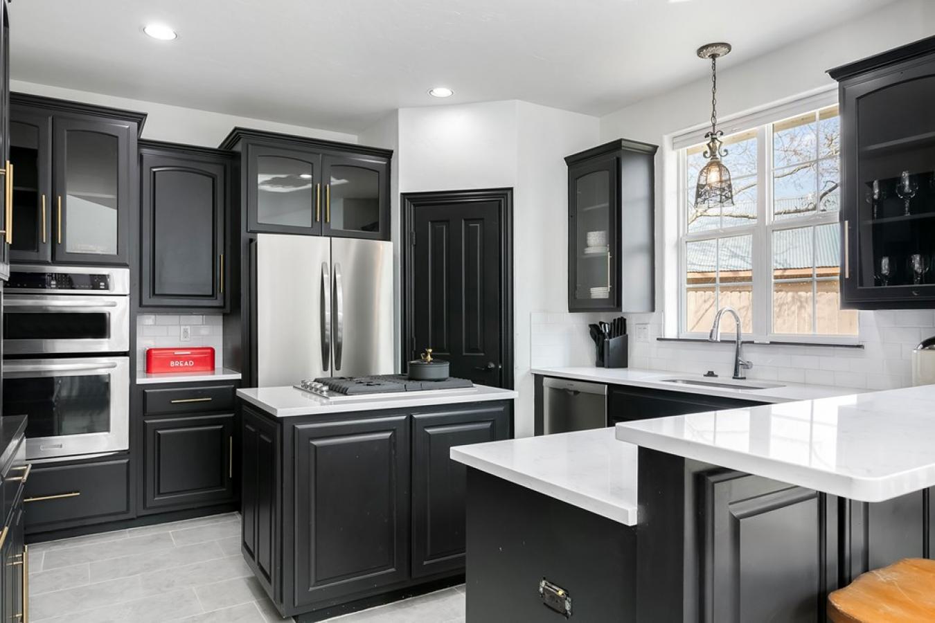 Fredericksburg, Texas, 78624, United States, 5 Bedrooms Bedrooms, ,4 BathroomsBathrooms,Residential,For Sale,1883767