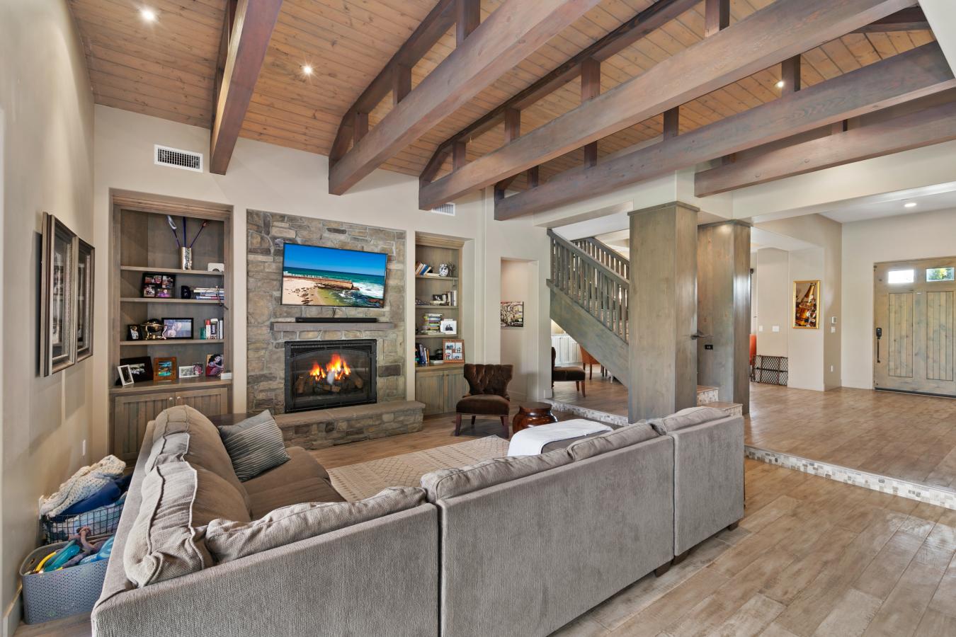 Coronado, California, 92118, United States, 5 Bedrooms Bedrooms, ,4 BathroomsBathrooms,Residential,For Sale,1880085