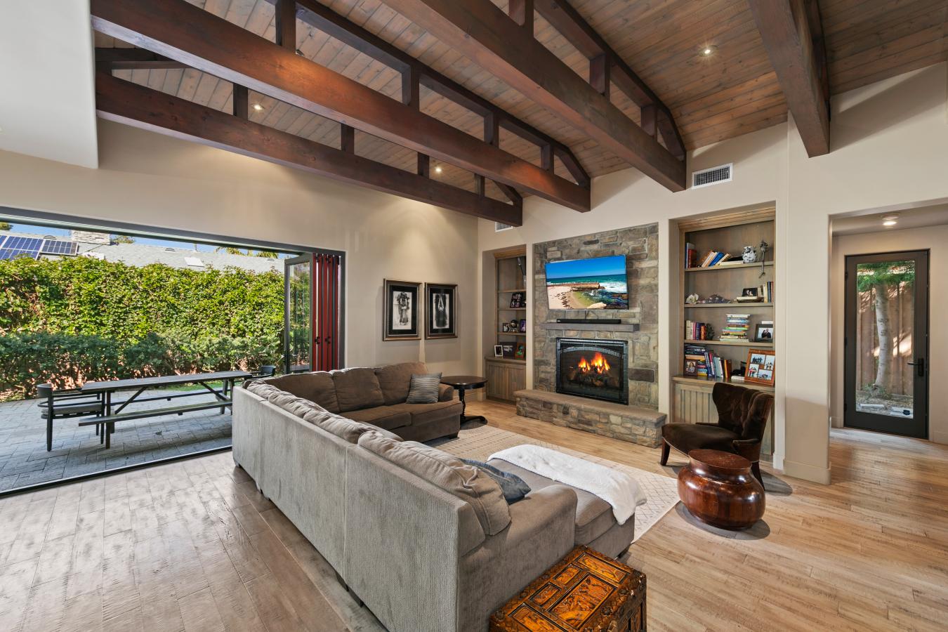 Coronado, California, 92118, United States, 5 Bedrooms Bedrooms, ,4 BathroomsBathrooms,Residential,For Sale,1880085