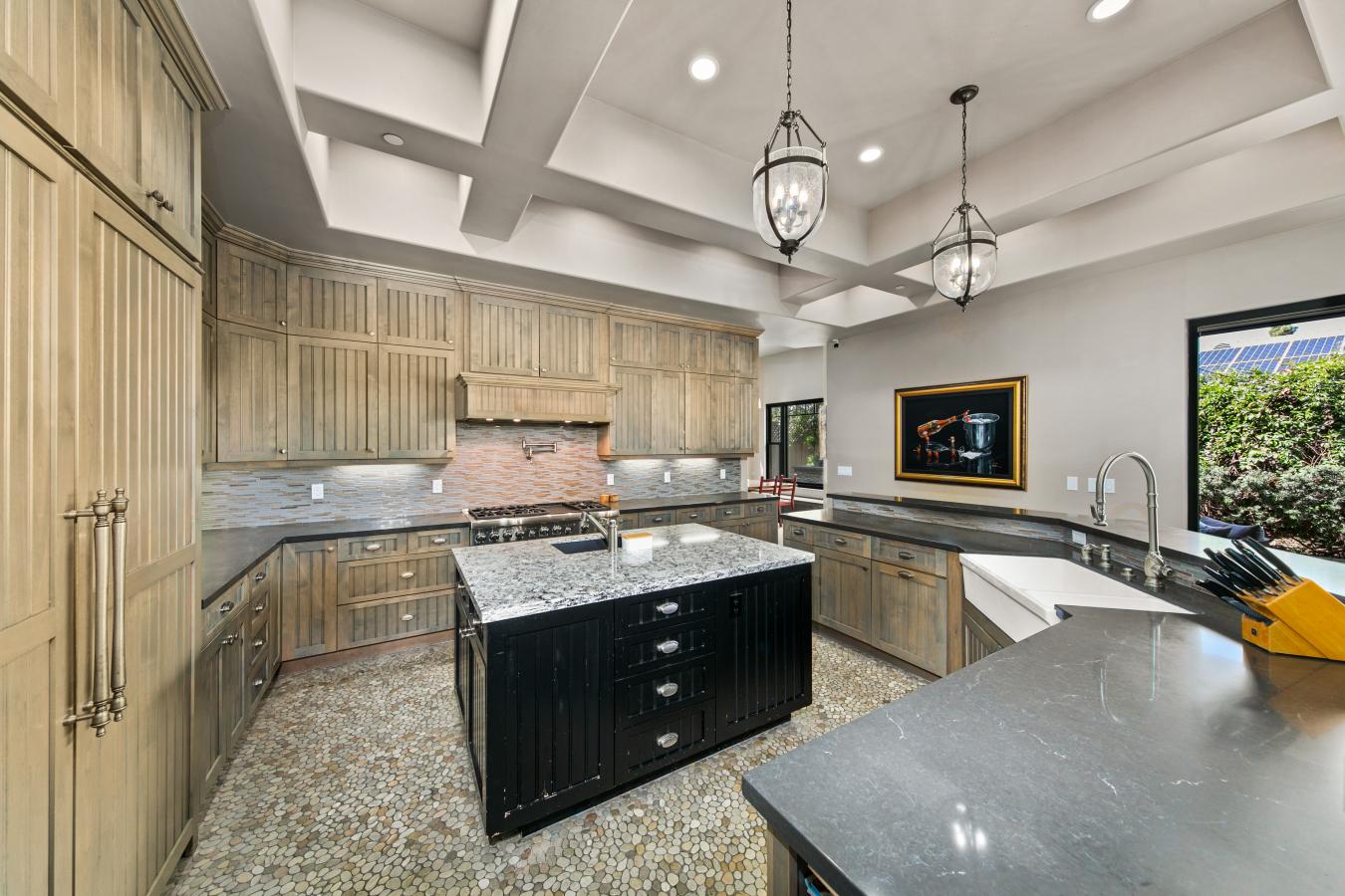 Coronado, California, 92118, United States, 5 Bedrooms Bedrooms, ,4 BathroomsBathrooms,Residential,For Sale,1880085