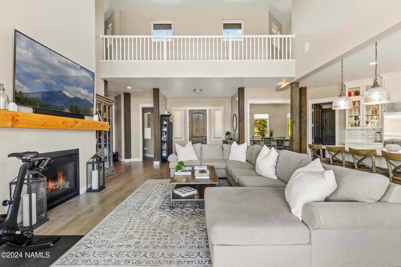 Flagstaff, Arizona, 86005, United States, 5 Bedrooms Bedrooms, ,Residential,For Sale,1883765