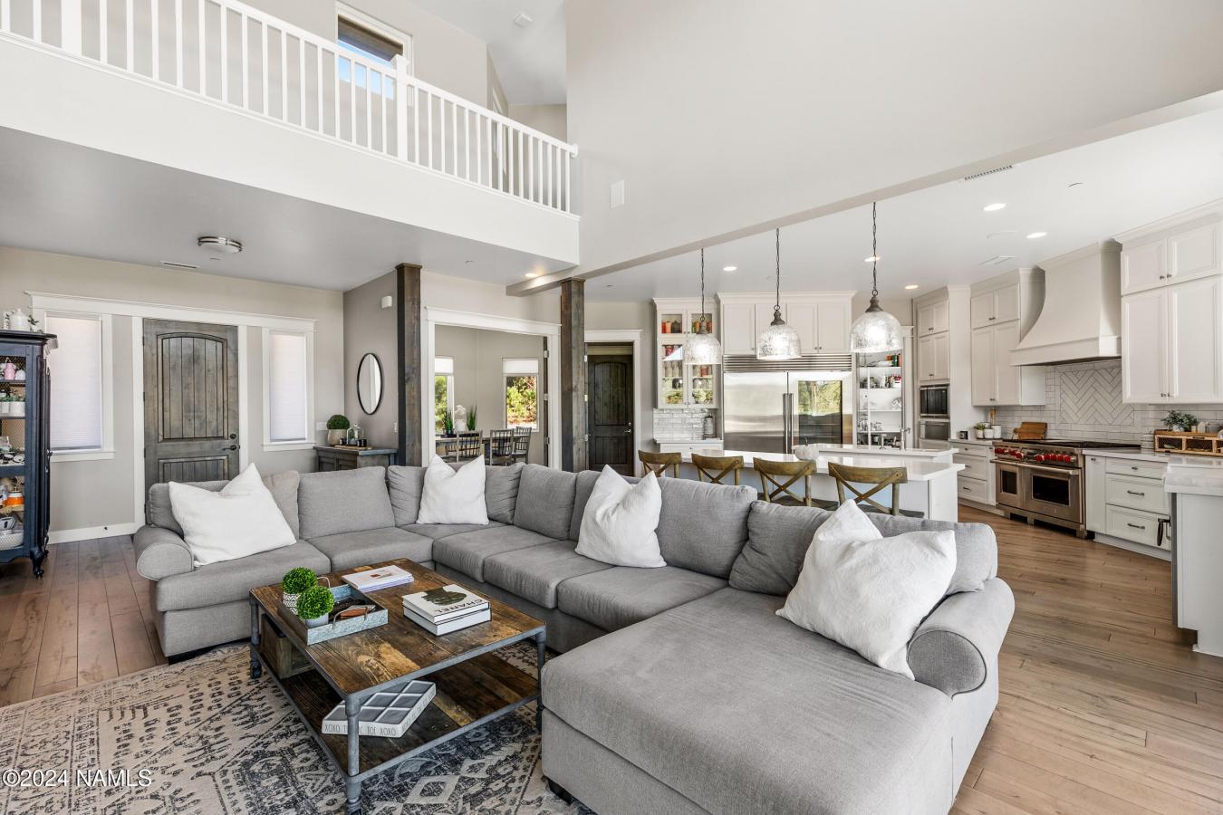 Flagstaff, Arizona, 86005, United States, 5 Bedrooms Bedrooms, ,Residential,For Sale,1883765