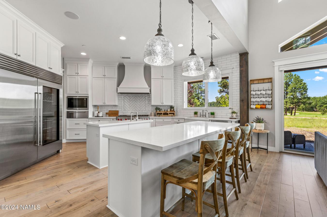 Flagstaff, Arizona, 86005, United States, 5 Bedrooms Bedrooms, ,Residential,For Sale,1883765