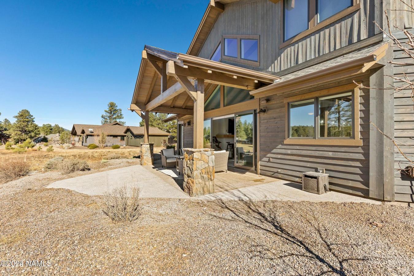 Flagstaff, Arizona, 86005, United States, 5 Bedrooms Bedrooms, ,Residential,For Sale,1883765