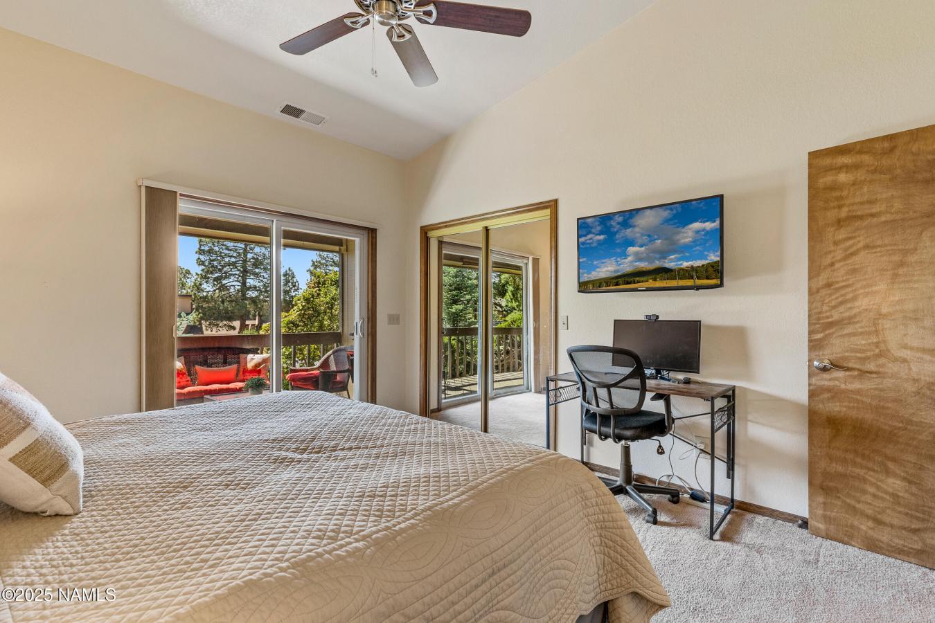 Flagstaff, Arizona, 86004, United States, 2 Bedrooms Bedrooms, ,Residential,For Sale,1883764