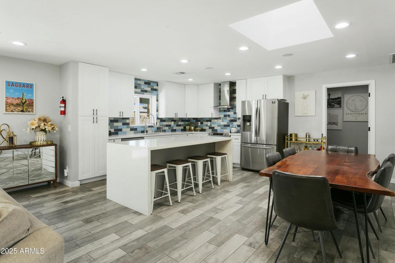 Scottsdale, Arizona, 85251, United States, 4 Bedrooms Bedrooms, ,Residential,For Sale,1883763