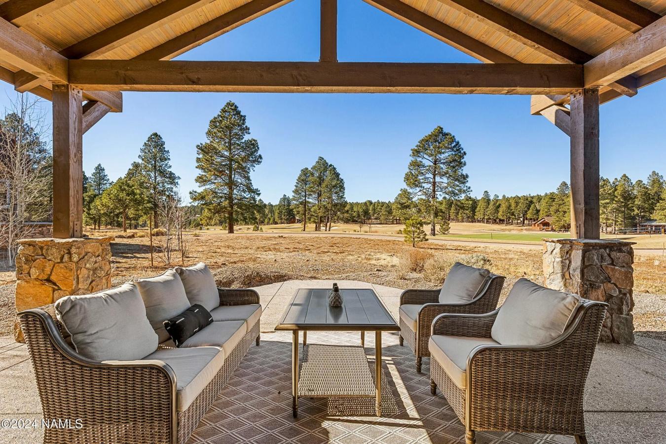 Flagstaff, Arizona, 86005, United States, 5 Bedrooms Bedrooms, ,Residential,For Sale,1883761