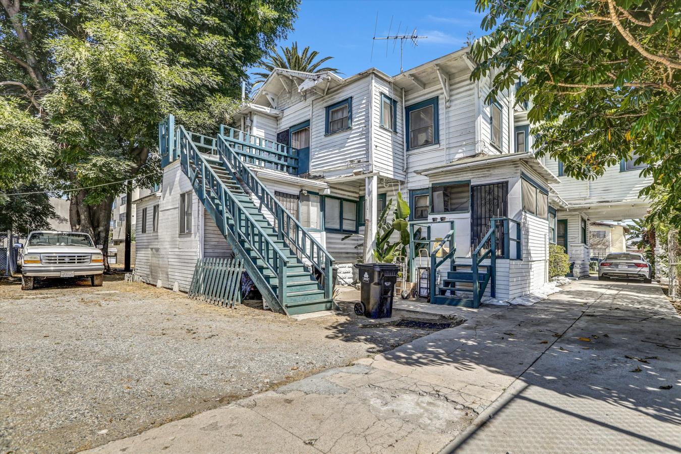 Los Angeles, Los Angeles, 90007, United States, 6 Bedrooms Bedrooms, ,4 BathroomsBathrooms,Residential,For Sale,1877659