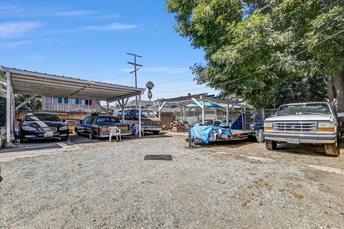 Los Angeles, Los Angeles, 90007, United States, 6 Bedrooms Bedrooms, ,4 BathroomsBathrooms,Residential,For Sale,1877659