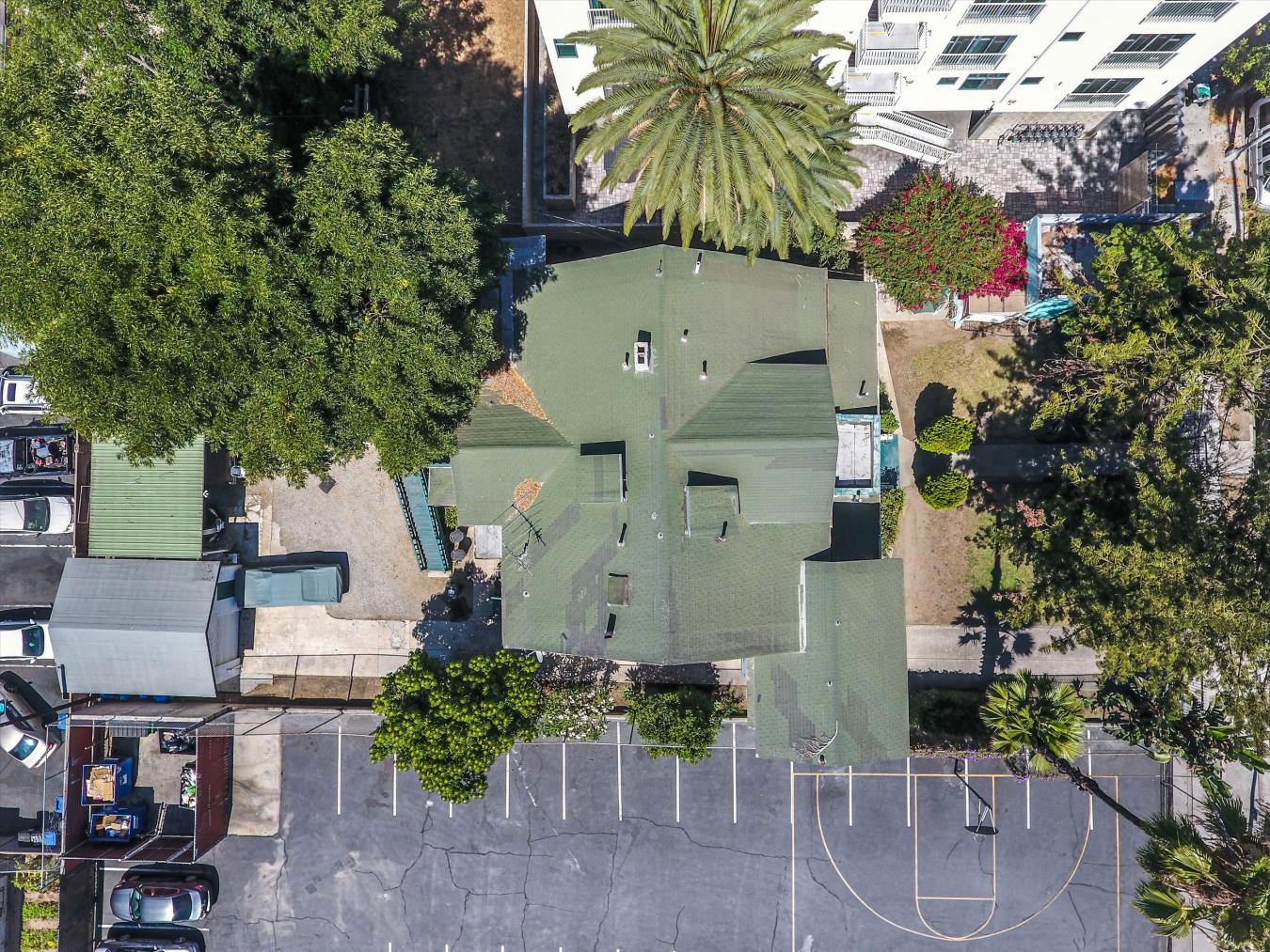 Los Angeles, Los Angeles, 90007, United States, 6 Bedrooms Bedrooms, ,4 BathroomsBathrooms,Residential,For Sale,1877659
