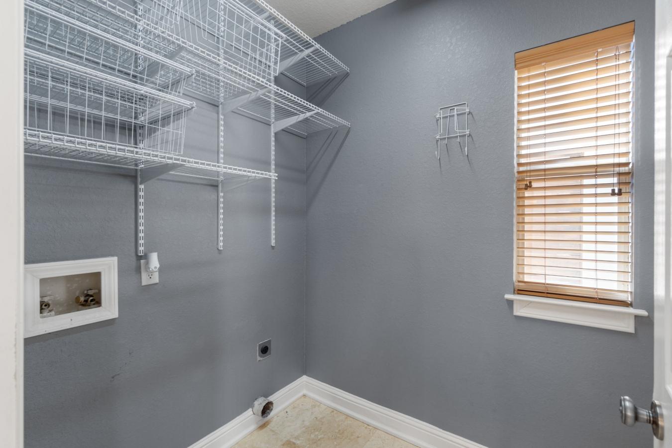 Destin, Florida, 32541, United States, 4 Bedrooms Bedrooms, ,3 BathroomsBathrooms,Residential,For Sale,1889266