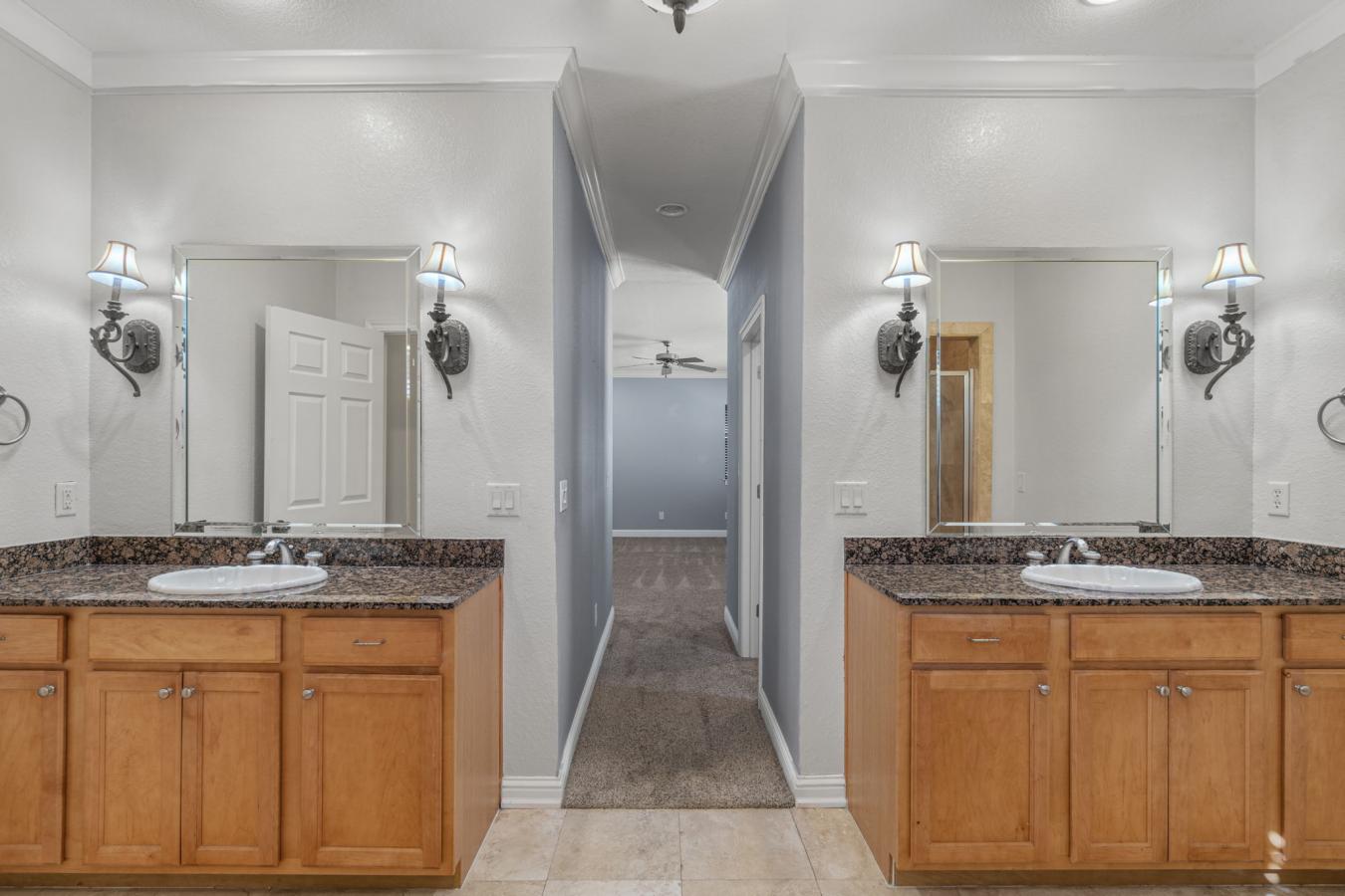 Destin, Florida, 32541, United States, 4 Bedrooms Bedrooms, ,3 BathroomsBathrooms,Residential,For Sale,1889266