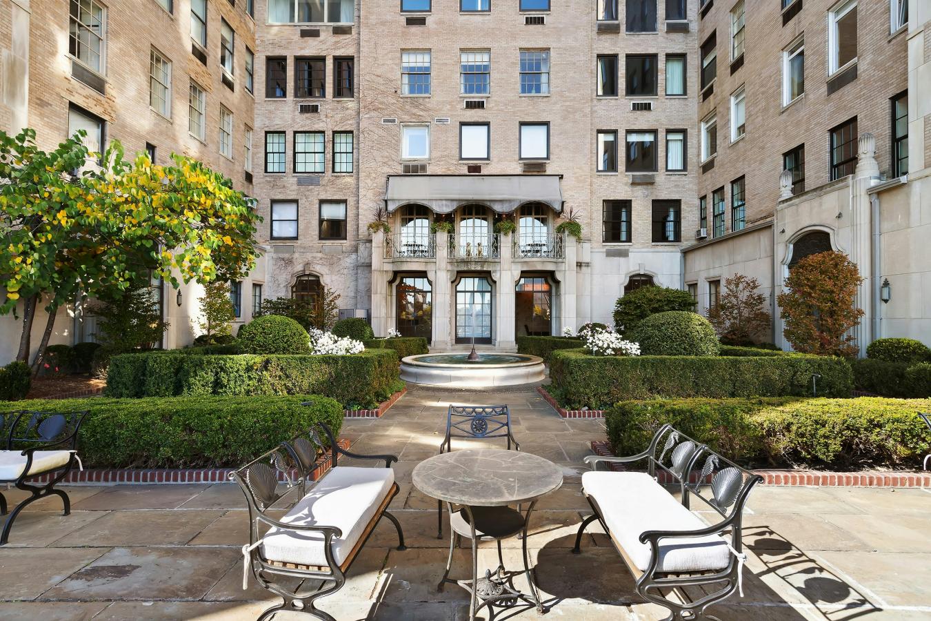 New York, New York, 10022, United States, 6 Bedrooms Bedrooms, ,5 BathroomsBathrooms,Residential,For Sale,1879904