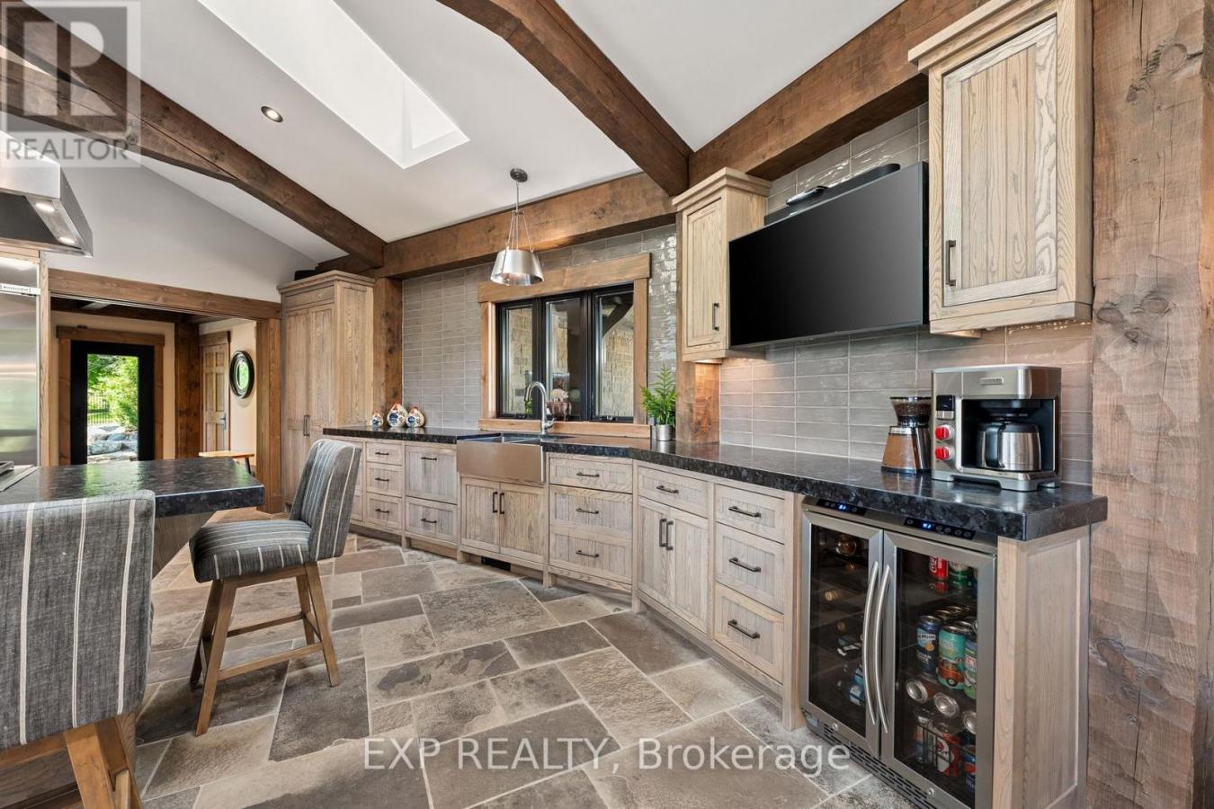 Grey Highlands, Canada, N0C1G0, Canada, 5 Bedrooms Bedrooms, ,5 BathroomsBathrooms,Residential,For Sale,1883760