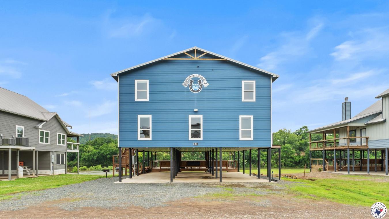 Glenwood, Arkansas, 71943, United States, 5 Bedrooms Bedrooms, ,4 BathroomsBathrooms,Residential,For Sale,1888405