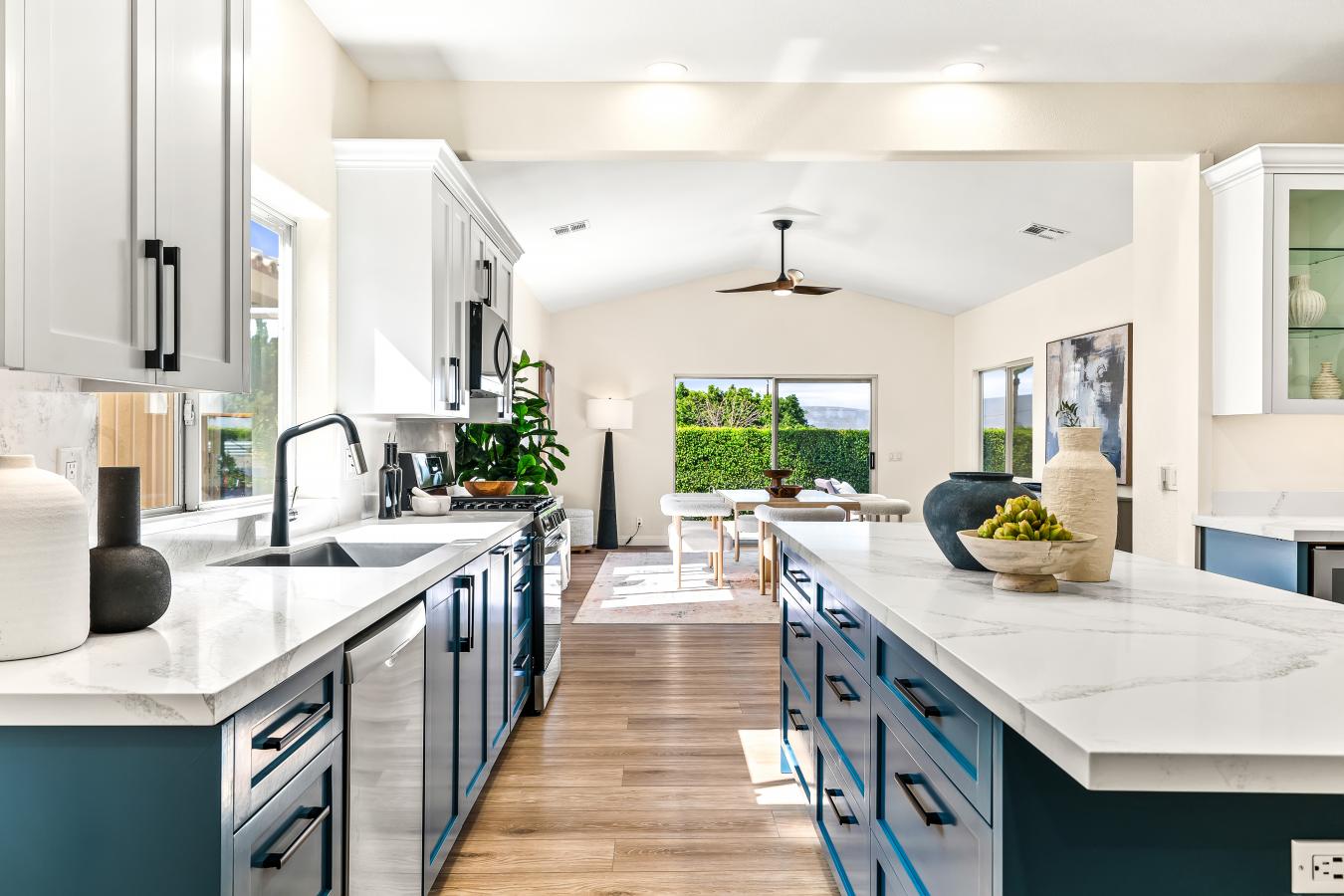 Cathedral City, California, 92234, United States, 6 Bedrooms Bedrooms, ,5 BathroomsBathrooms,Residential,For Sale,1879894