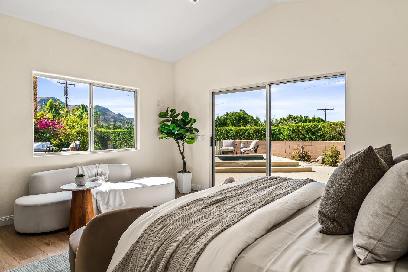 Cathedral City, California, 92234, United States, 6 Bedrooms Bedrooms, ,5 BathroomsBathrooms,Residential,For Sale,1879894