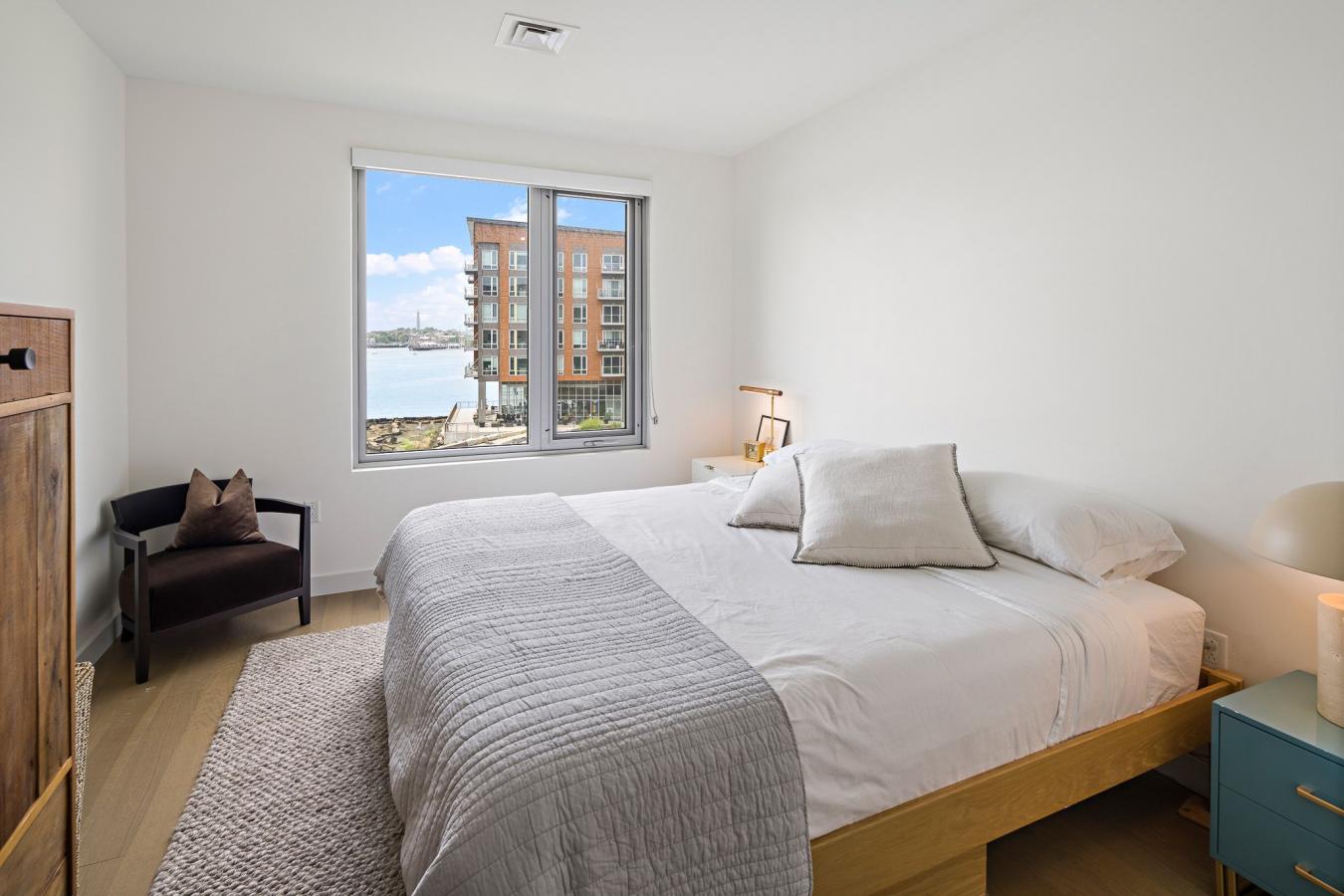 Boston, Suffolk, 02128, United States, 2 Bedrooms Bedrooms, ,2 BathroomsBathrooms,Residential,For Sale,1879892