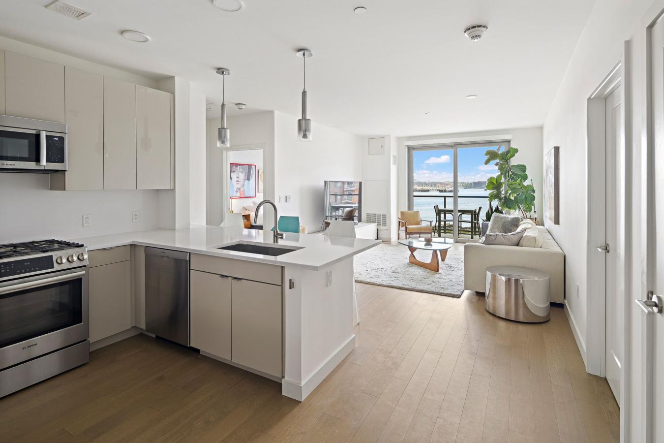 Boston, Suffolk, 02128, United States, 2 Bedrooms Bedrooms, ,2 BathroomsBathrooms,Residential,For Sale,1879892