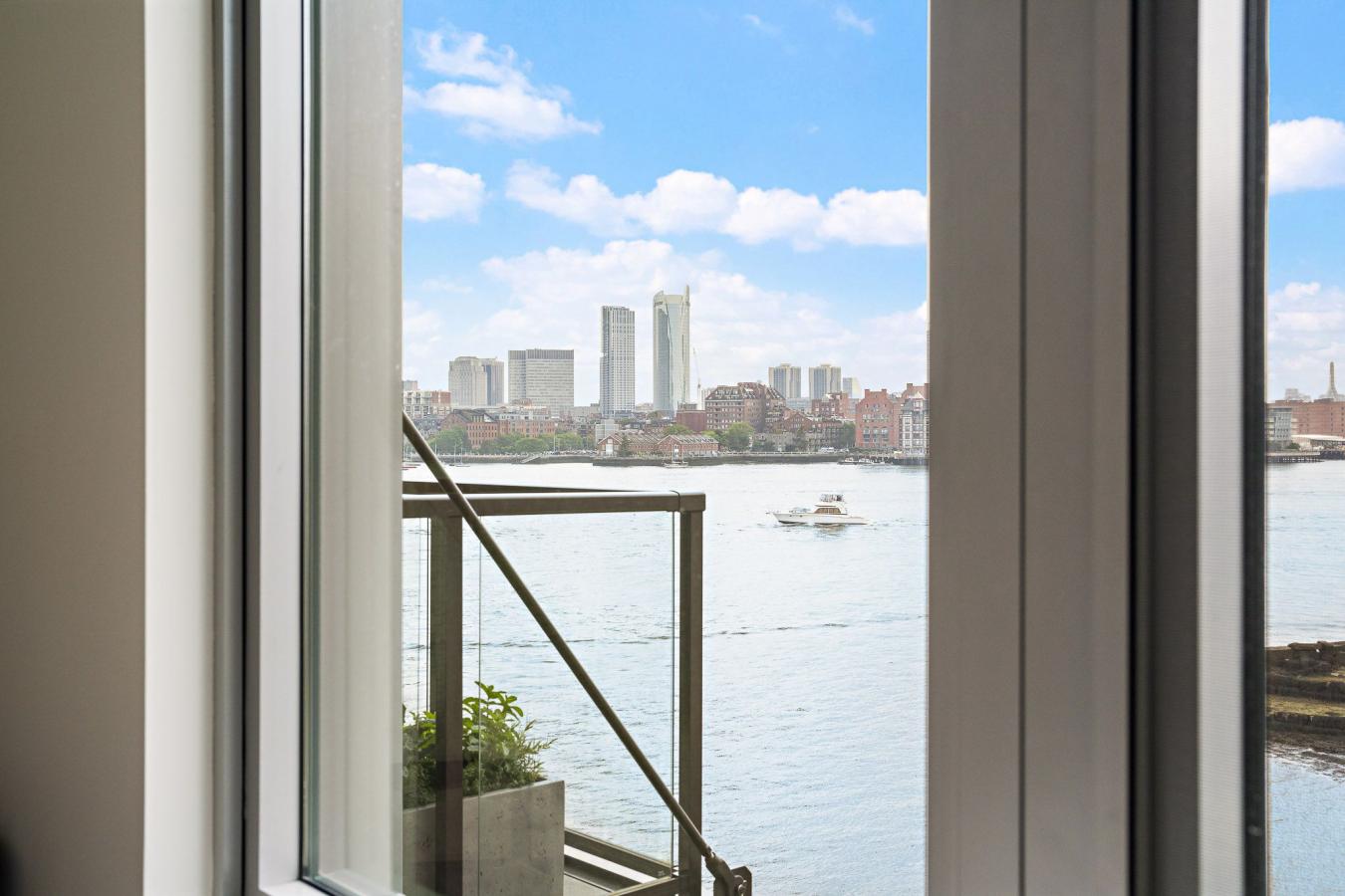 Boston, Suffolk, 02128, United States, 2 Bedrooms Bedrooms, ,2 BathroomsBathrooms,Residential,For Sale,1879892