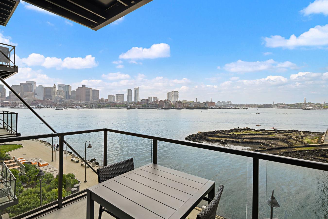 Boston, Suffolk, 02128, United States, 2 Bedrooms Bedrooms, ,2 BathroomsBathrooms,Residential,For Sale,1879892