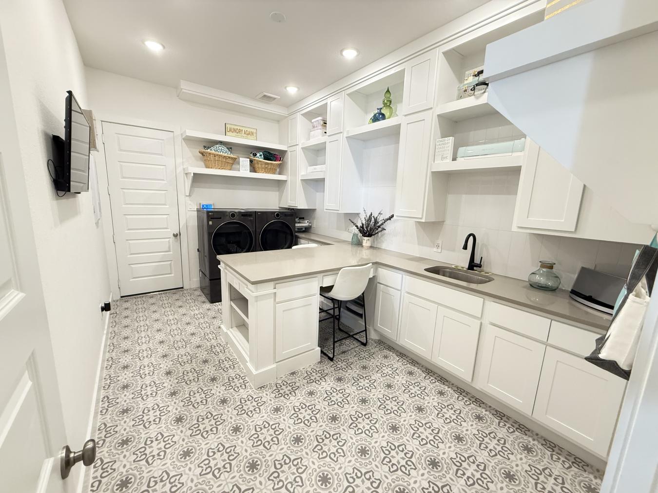 Fulshear, Texas, 77441, United States, 4 Bedrooms Bedrooms, ,3 BathroomsBathrooms,Residential,For Sale,1886712