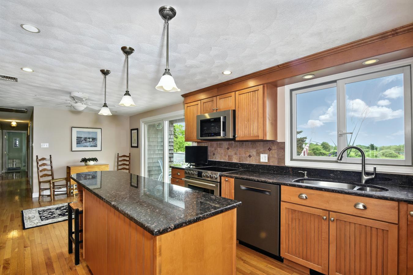 Little Compton, Newport, 02837, United States, 4 Bedrooms Bedrooms, ,2 BathroomsBathrooms,Residential,For Sale,1886708