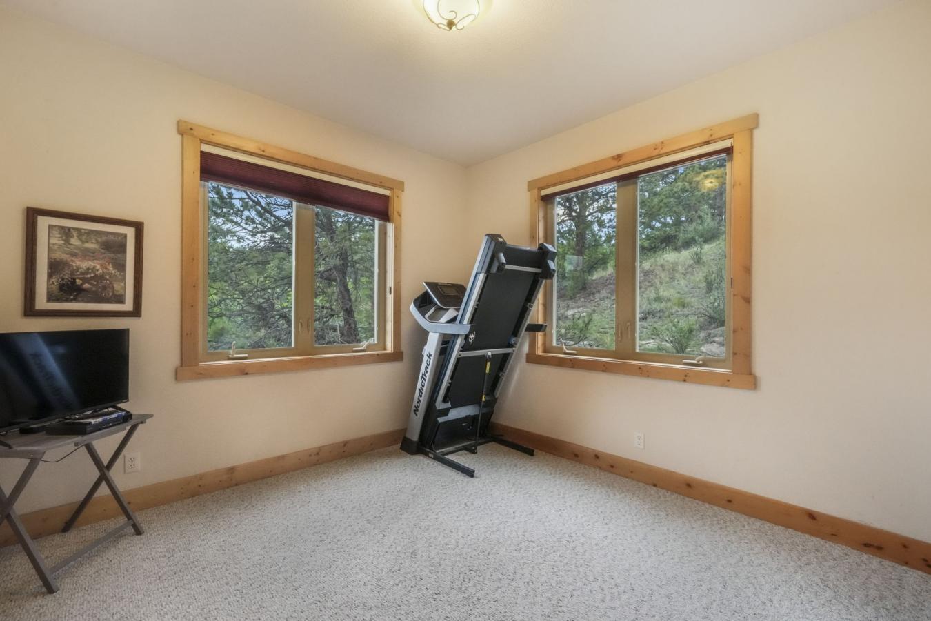Florissant, Teller, 80816, United States, 3 Bedrooms Bedrooms, ,3 BathroomsBathrooms,Residential,For Sale,1888393