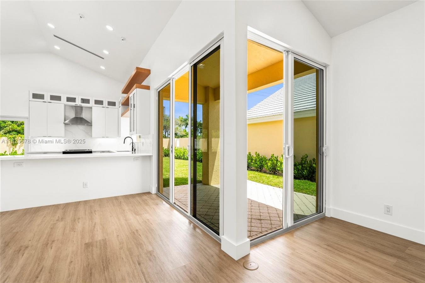 Royal Palm Beach, Florida, 33411, United States, 3 Bedrooms Bedrooms, ,2 BathroomsBathrooms,Residential,For Sale,1888384