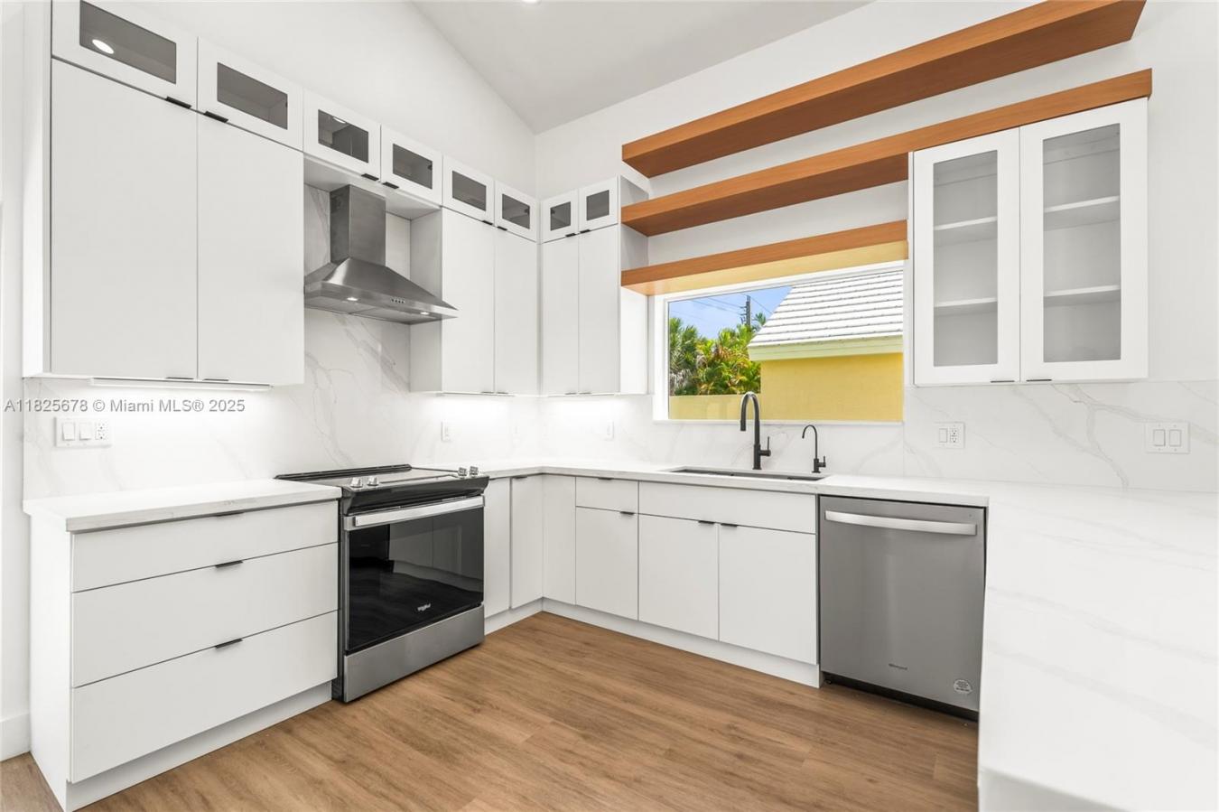 Royal Palm Beach, Florida, 33411, United States, 3 Bedrooms Bedrooms, ,2 BathroomsBathrooms,Residential,For Sale,1888384