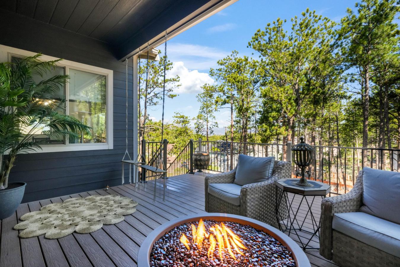 Monument, El Paso, 80132, United States, 5 Bedrooms Bedrooms, ,1 BathroomBathrooms,Residential,For Sale,1888379